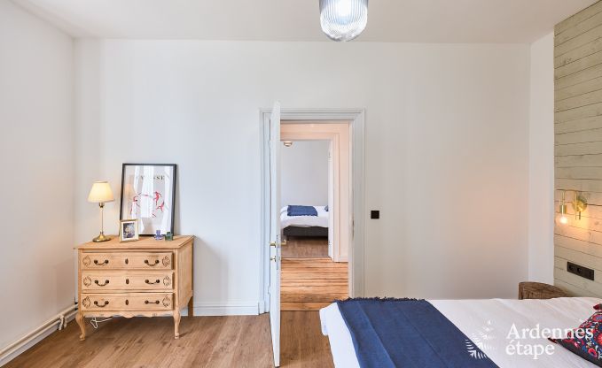 Sehr gepflegtes und charmantes Ferienhaus fr 8 Personen in Tellin, nahe Rochefort