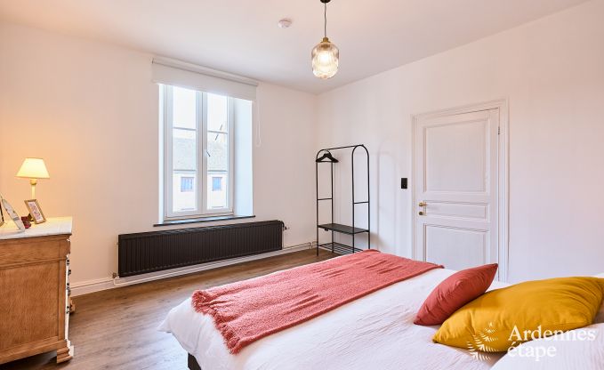 Sehr gepflegtes und charmantes Ferienhaus f�r 8 Personen in Tellin, nahe Rochefort