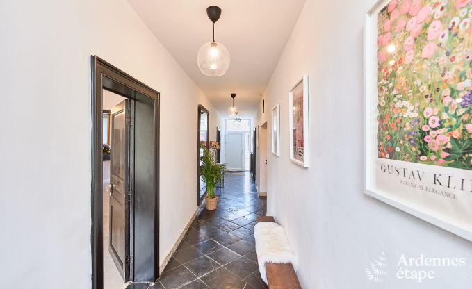 Sehr gepflegtes und charmantes Ferienhaus f�r 8 Personen in Tellin, nahe Rochefort