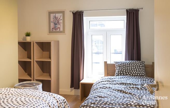 Ger�umiges Ferienhaus in Rochefort in den Ardennen f�r 24 Personen mit Sauna, Spielzimmer und privatem Garten