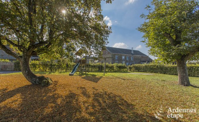 Ger�umiges Ferienhaus in Rochefort in den Ardennen f�r 24 Personen mit Sauna, Spielzimmer und privatem Garten