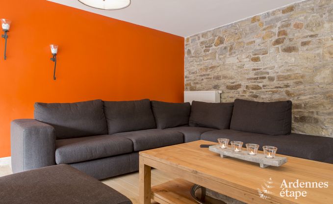 Ger�umiges Ferienhaus in Rochefort in den Ardennen f�r 24 Personen mit Sauna, Spielzimmer und privatem Garten