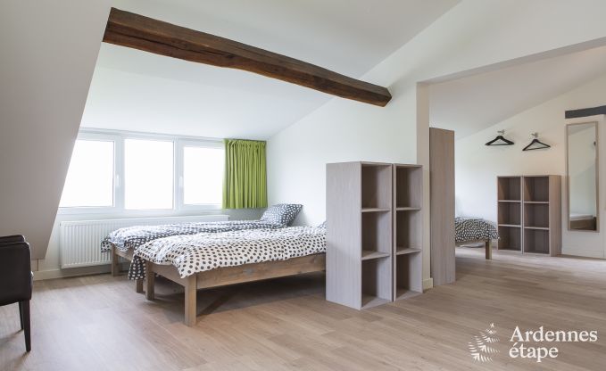Ger�umiges Ferienhaus in Rochefort in den Ardennen f�r 24 Personen mit Sauna, Spielzimmer und privatem Garten