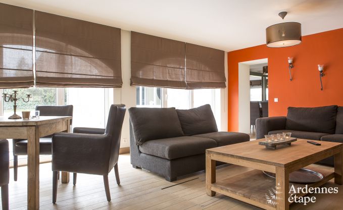 Ger�umiges Ferienhaus in Rochefort in den Ardennen f�r 24 Personen mit Sauna, Spielzimmer und privatem Garten