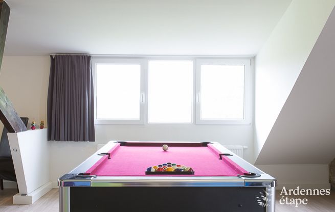 Ger�umiges Ferienhaus in Rochefort in den Ardennen f�r 24 Personen mit Sauna, Spielzimmer und privatem Garten