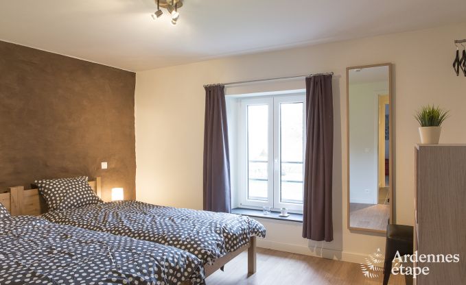 Ger�umiges Ferienhaus in Rochefort in den Ardennen f�r 24 Personen mit Sauna, Spielzimmer und privatem Garten