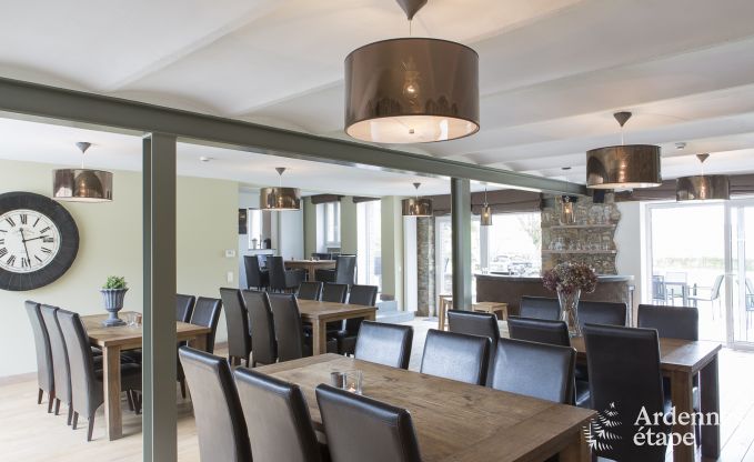 Ger�umiges Ferienhaus in Rochefort in den Ardennen f�r 24 Personen mit Sauna, Spielzimmer und privatem Garten