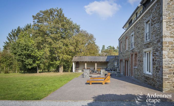 Ger�umiges Ferienhaus in Rochefort in den Ardennen f�r 24 Personen mit Sauna, Spielzimmer und privatem Garten