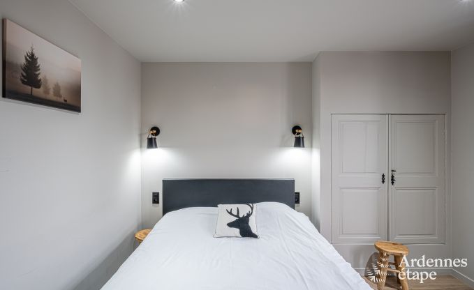 Hochwertig Ferienhaus f�r 32 Personen in Rochefort mit private Badezimmer und Naturpool