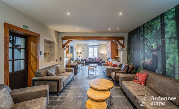 Hochwertig Ferienhaus f�r 32 Personen in Rochefort mit private Badezimmer und Naturpool