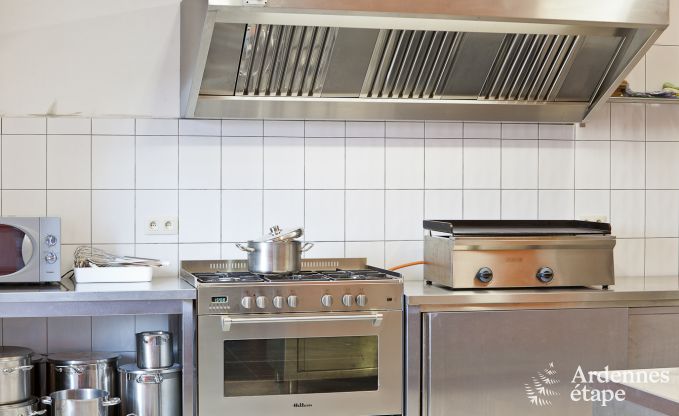 Luxusvilla Rochefort 48 Pers. Ardennen Schwimmbad Wellness Behinderten gerecht