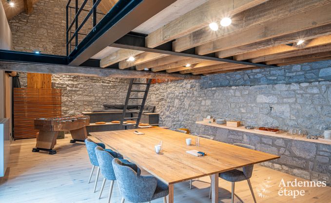 Charmantes Ferienhaus mit Kicker, Billard, Kamin und privatem Garten in Rochefort: geeignet f�r 6 Personen