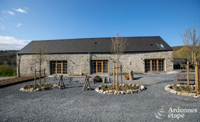 Charmantes Ferienhaus mit Kicker, Billard, Kamin und privatem Garten in Rochefort: geeignet f�r 6 Personen