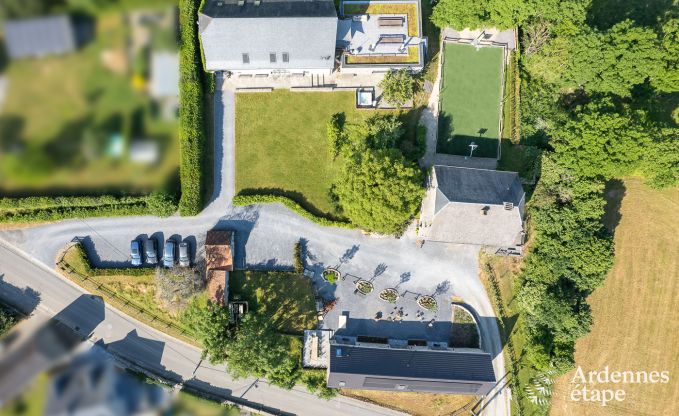 Charmantes Ferienhaus mit Kicker, Billard, Kamin und privatem Garten in Rochefort: geeignet f�r 6 Personen