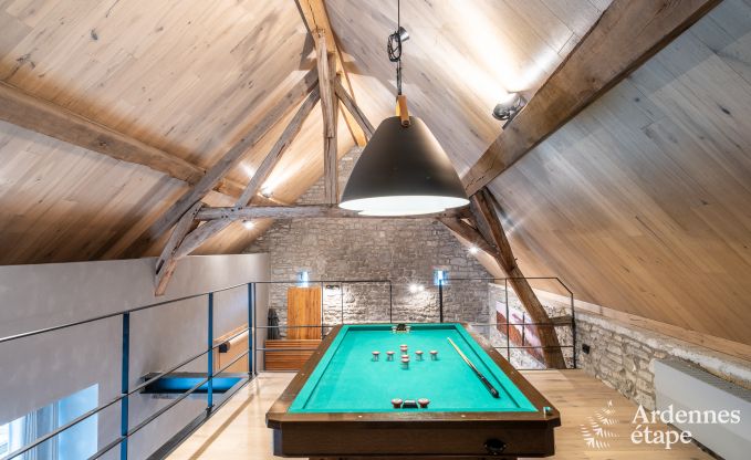 Charmantes Ferienhaus mit Kicker, Billard, Kamin und privatem Garten in Rochefort: geeignet f�r 6 Personen