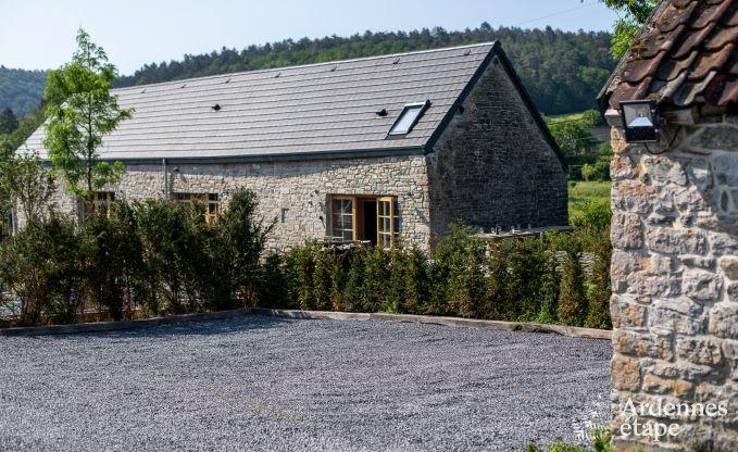 Charmantes Ferienhaus mit Kicker, Billard, Kamin und privatem Garten in Rochefort: geeignet f�r 6 Personen