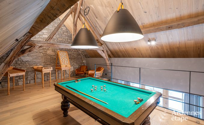 Charmantes Ferienhaus mit Kicker, Billard, Kamin und privatem Garten in Rochefort: geeignet f�r 6 Personen