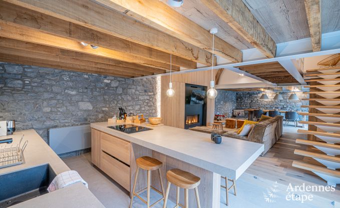 Charmantes Ferienhaus mit Kicker, Billard, Kamin und privatem Garten in Rochefort: geeignet f�r 6 Personen