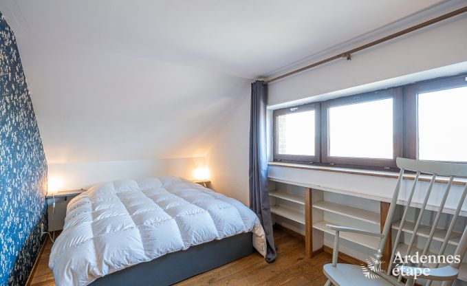 Groes Ferienhaus in Rochefort: komfortabler Aufenthalt fr 26 Personen mit Sauna und privatem Garten in den Ardennen