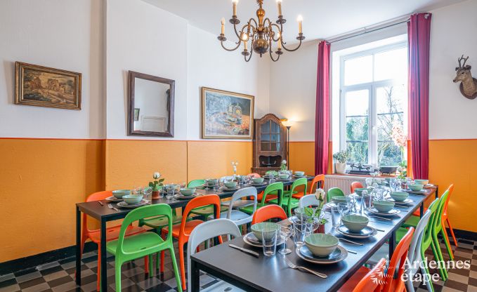 Groes Ferienhaus in Rochefort: komfortabler Aufenthalt fr 26 Personen mit Sauna und privatem Garten in den Ardennen
