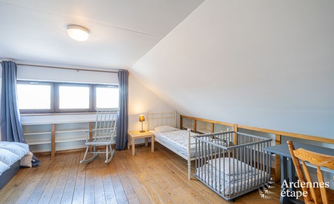 Groes Ferienhaus in Rochefort: komfortabler Aufenthalt fr 26 Personen mit Sauna und privatem Garten in den Ardennen