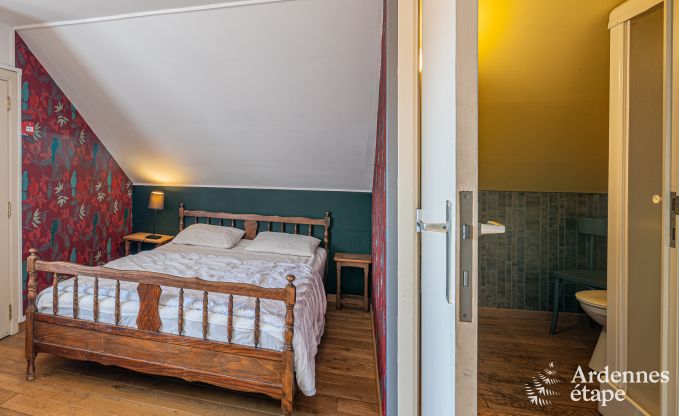 Groes Ferienhaus in Rochefort: komfortabler Aufenthalt fr 26 Personen mit Sauna und privatem Garten in den Ardennen