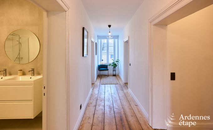 Sehr gepflegtes und charmantes Ferienhaus fr 8 Personen in Tellin, nahe Rochefort