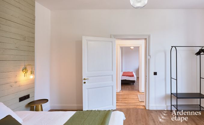 Sehr gepflegtes und charmantes Ferienhaus fr 8 Personen in Tellin, nahe Rochefort