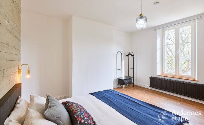 Sehr gepflegtes und charmantes Ferienhaus fr 8 Personen in Tellin, nahe Rochefort