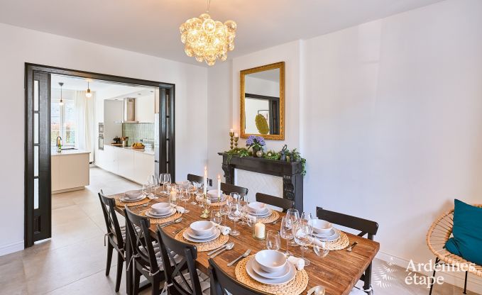 Sehr gepflegtes und charmantes Ferienhaus fr 8 Personen in Tellin, nahe Rochefort