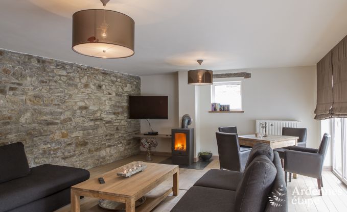 Ger�umiges Ferienhaus in Rochefort in den Ardennen f�r 24 Personen mit Sauna, Spielzimmer und privatem Garten