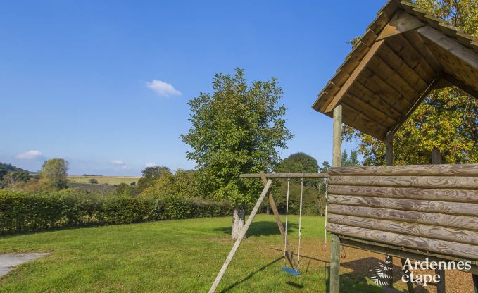 Ger�umiges Ferienhaus in Rochefort in den Ardennen f�r 24 Personen mit Sauna, Spielzimmer und privatem Garten