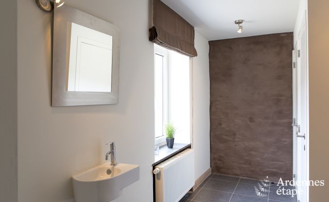 Ger�umiges Ferienhaus in Rochefort in den Ardennen f�r 24 Personen mit Sauna, Spielzimmer und privatem Garten