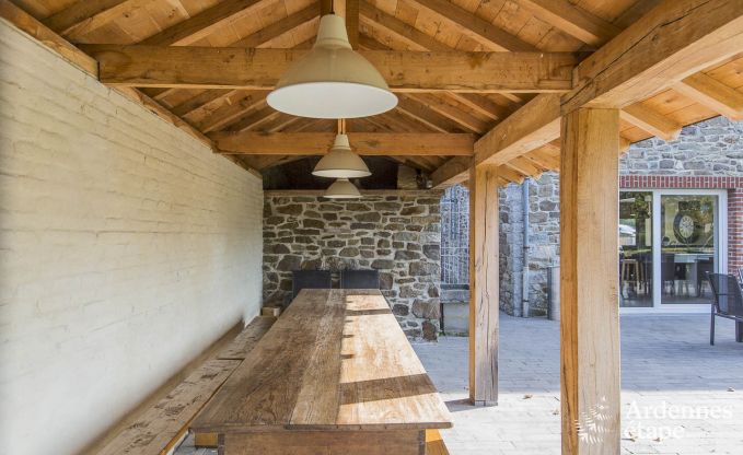 Ger�umiges Ferienhaus in Rochefort in den Ardennen f�r 24 Personen mit Sauna, Spielzimmer und privatem Garten