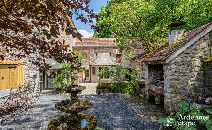 Groes Ferienhaus in Rochefort fr 25 Personen mit 11 Schlafzimmern, 11 Badezimmern, Sauna und Bar