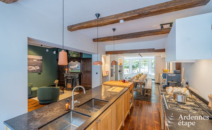 Groes Ferienhaus in Rochefort fr 25 Personen mit 11 Schlafzimmern, 11 Badezimmern, Sauna und Bar