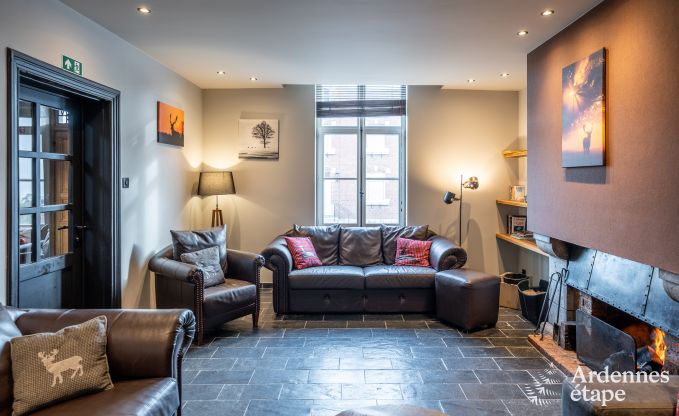 Hochwertig Ferienhaus f�r 32 Personen in Rochefort mit private Badezimmer und Naturpool