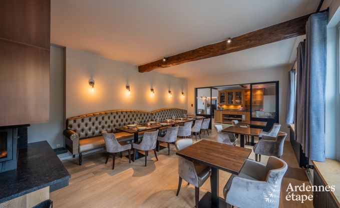 Hochwertig Ferienhaus f�r 32 Personen in Rochefort mit private Badezimmer und Naturpool