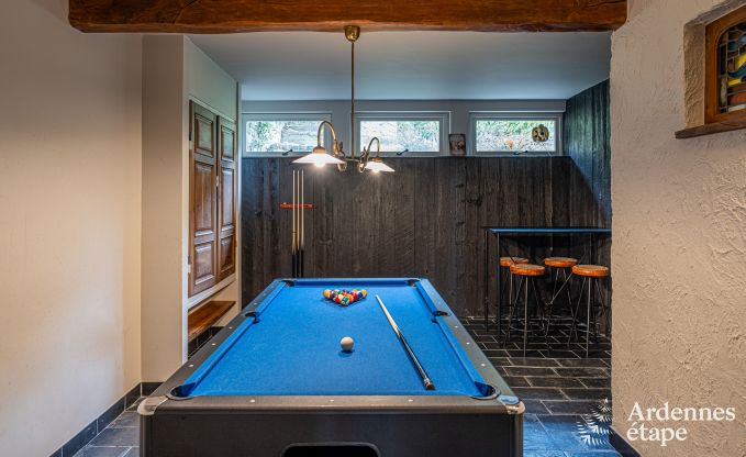 Hochwertig Ferienhaus f�r 32 Personen in Rochefort mit private Badezimmer und Naturpool