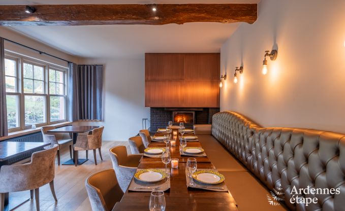 Hochwertig Ferienhaus f�r 32 Personen in Rochefort mit private Badezimmer und Naturpool