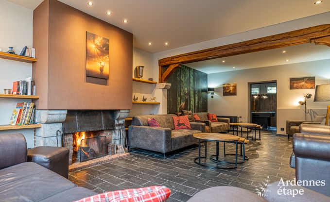 Hochwertig Ferienhaus f�r 32 Personen in Rochefort mit private Badezimmer und Naturpool