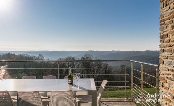 Ferienhaus mit Panorama-Ausblick für 8 Personen in Rochehaut, Ardennen