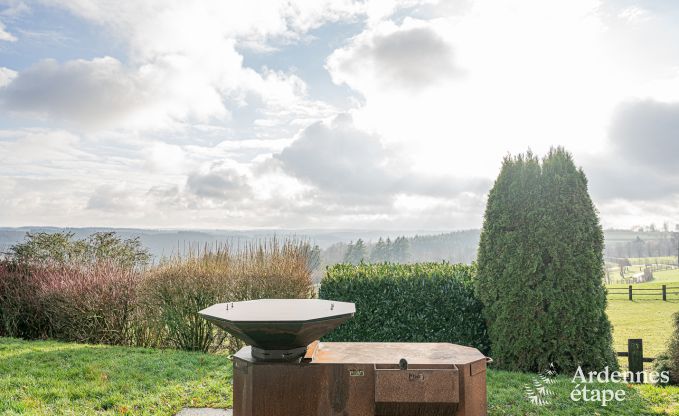 Gerumiges und komfortables Ferienhaus fr 16 Personen in Rochehaut, Ardennen.