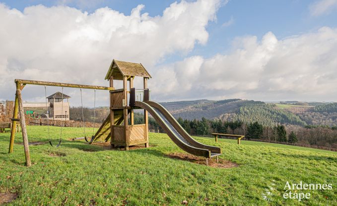 Gerumiges und komfortables Ferienhaus fr 16 Personen in Rochehaut, Ardennen.