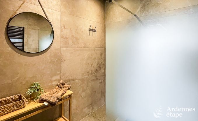 Gerumiges und komfortables Ferienhaus fr 16 Personen in Rochehaut, Ardennen.