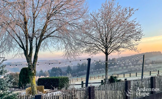 Gerumiges und komfortables Ferienhaus fr 16 Personen in Rochehaut, Ardennen.