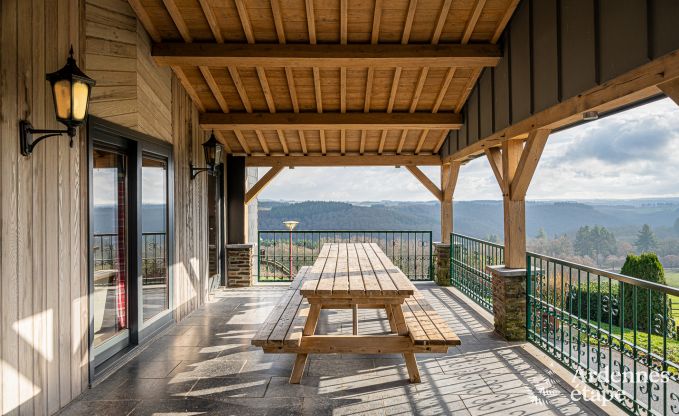 Gerumiges und komfortables Ferienhaus fr 16 Personen in Rochehaut, Ardennen.