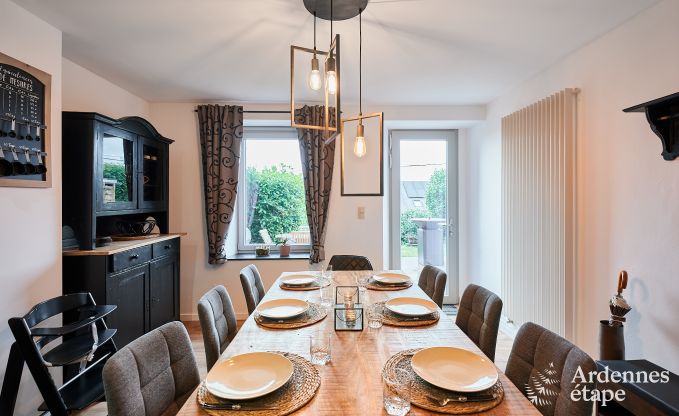 Gem�tliches Ferienhaus in Rochehaut f�r 6-7 Personen mit Jacuzzi, privatem Garten und in der N�he von Wanderwegen