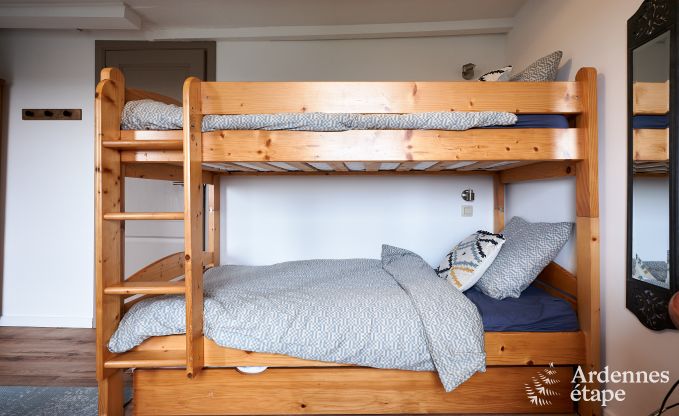 Gem�tliches Ferienhaus in Rochehaut f�r 6-7 Personen mit Jacuzzi, privatem Garten und in der N�he von Wanderwegen