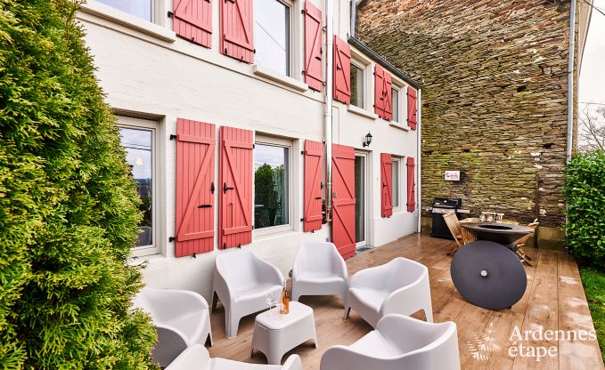 Gem�tliches Ferienhaus in Rochehaut f�r 6-7 Personen mit Jacuzzi, privatem Garten und in der N�he von Wanderwegen